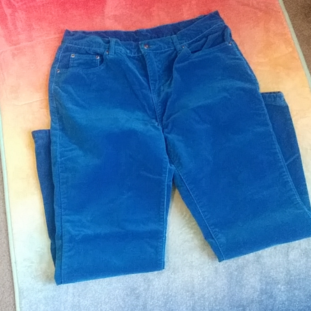 Soft cotton jeans. Velvet like. Boot cut. Petite.